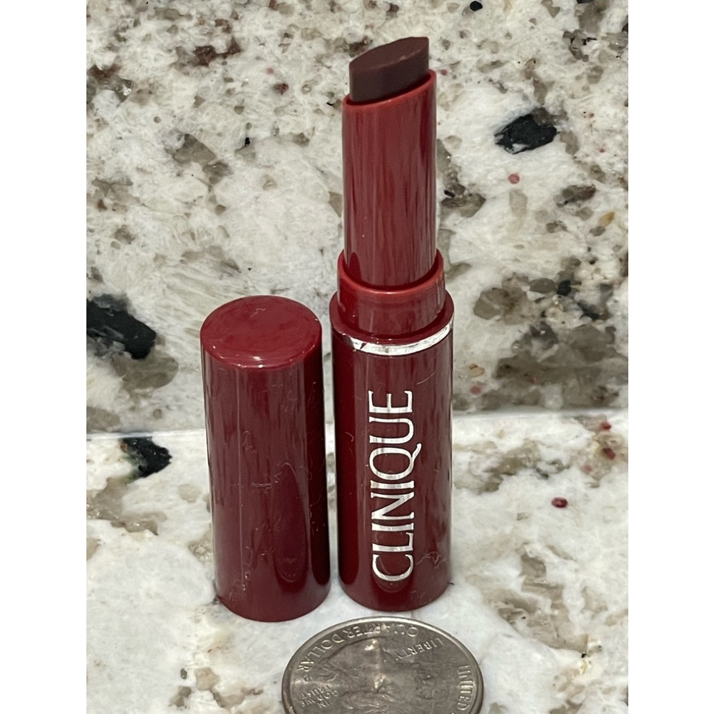 🍀4/$26 Clinique lip stick purse size in black honey NWT